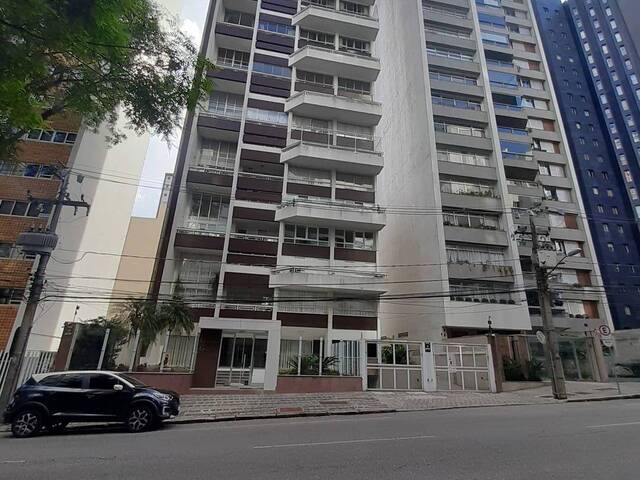 #149 - Apartamento para Venda em Curitiba - PR